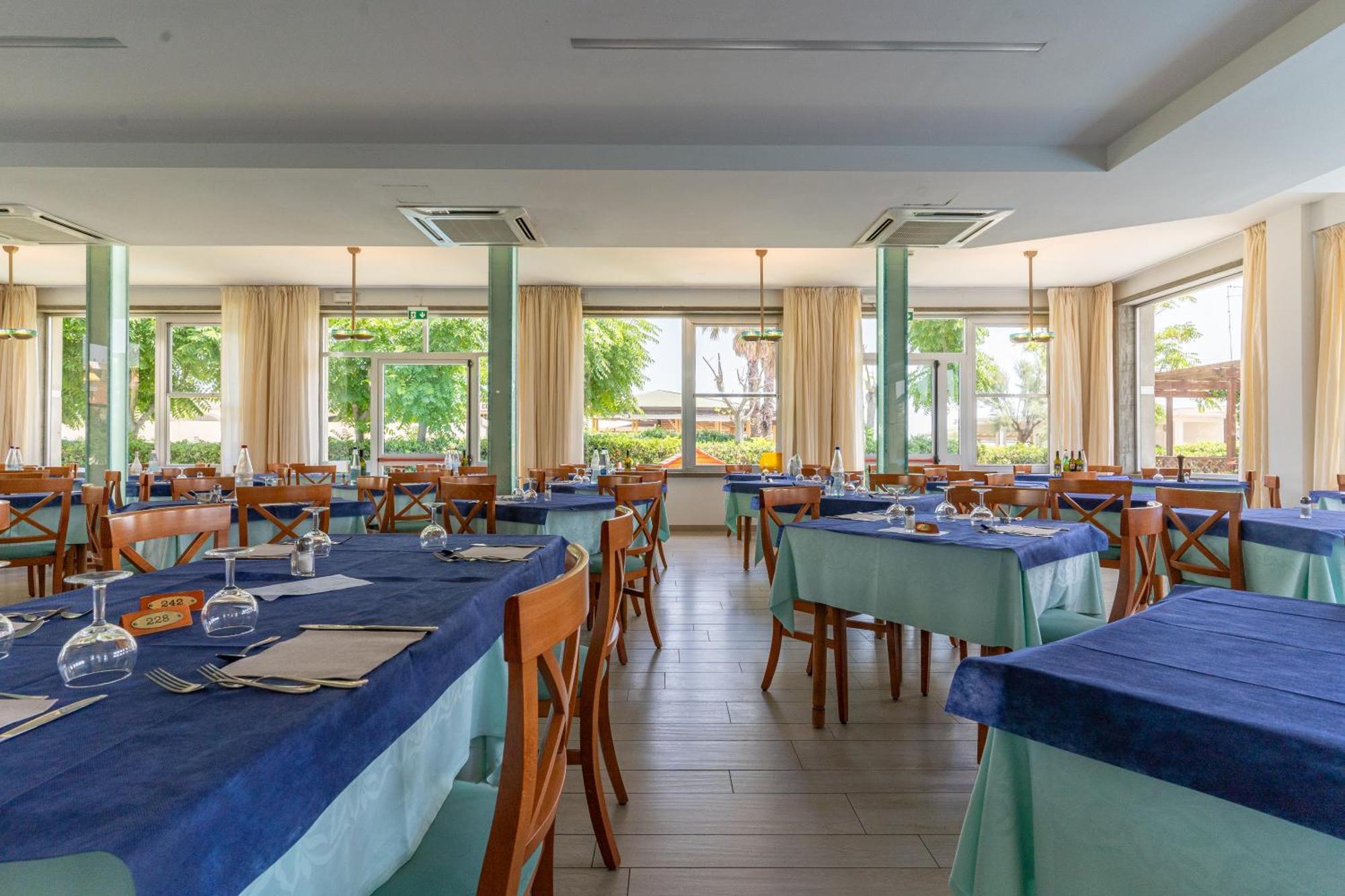 Hotel Concord Lido Di Savio Ngoại thất bức ảnh